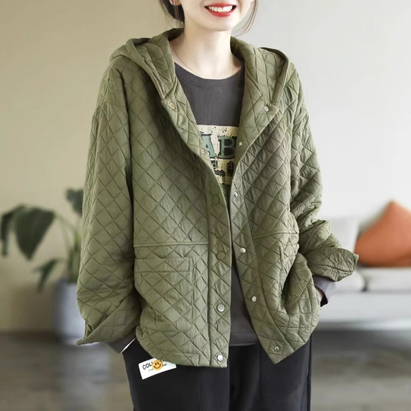 French Retro Quilted Hooded Cotton Outwear for Women in Autumn and Winter, Loose Quilted Thickeneded Warm and Light down Jacket