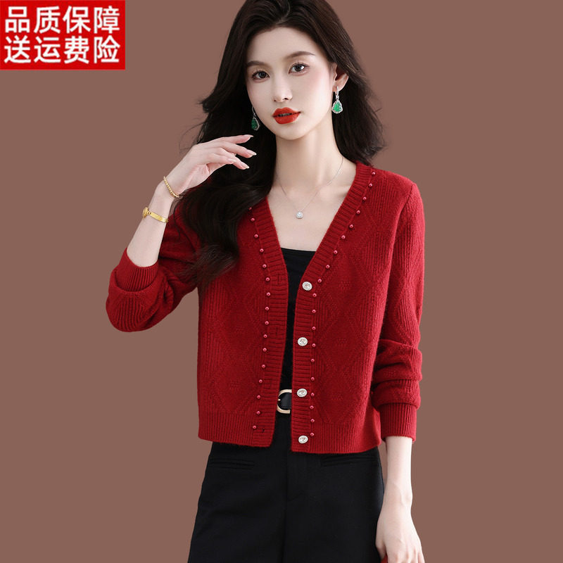 V-Neck Knitted Cardigan for Women, Autumn and Winter Beaded Top, High-Waisted Short Style, Paired with a Skirt, Small Red Sweater, Casual Jacket V-Neck Knitted Cardigan for Women, Autumn and Winter Beaded Top, High-Waisted Short Style, Paired with a Skirt, Small Red Sweater, Casual Jacket