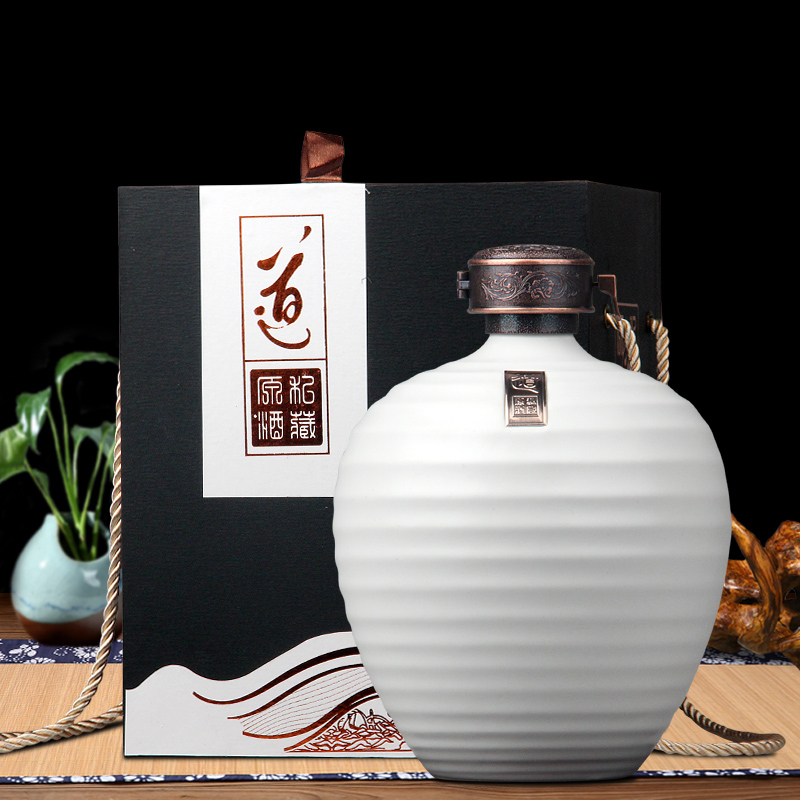 Archaize of jingdezhen ceramic jar 1 catty 3 kg, 5 kg pack sealing liquor bottle home little hip wine wine