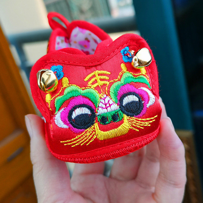 Baby cloth shoes traditional handmade step shoes baby tiger head shoes thousand layer bottom children's shoes boys and girls tiger shoes