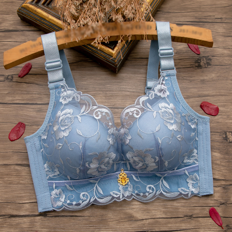 Small Bust Push-Up Bra for Women, Embroidered Floral Design, Wireless, Side Support, Anti-Sagging, Lift-Up, Special Thickened Bra for Flat Chest Small Bust Push-Up Bra for Women, Embroidered Floral Design, Wireless, Side Support, Anti-Sagging, Lift-Up, Special Thickened Bra for Flat Chest