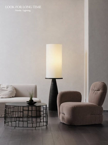 Chinese Vintage Designer Floor Lamp for Living Room Next to the Sofa, Wabi-Sabi Style Hotel and Guesthouse Bedroom Decorative Floor Lamp