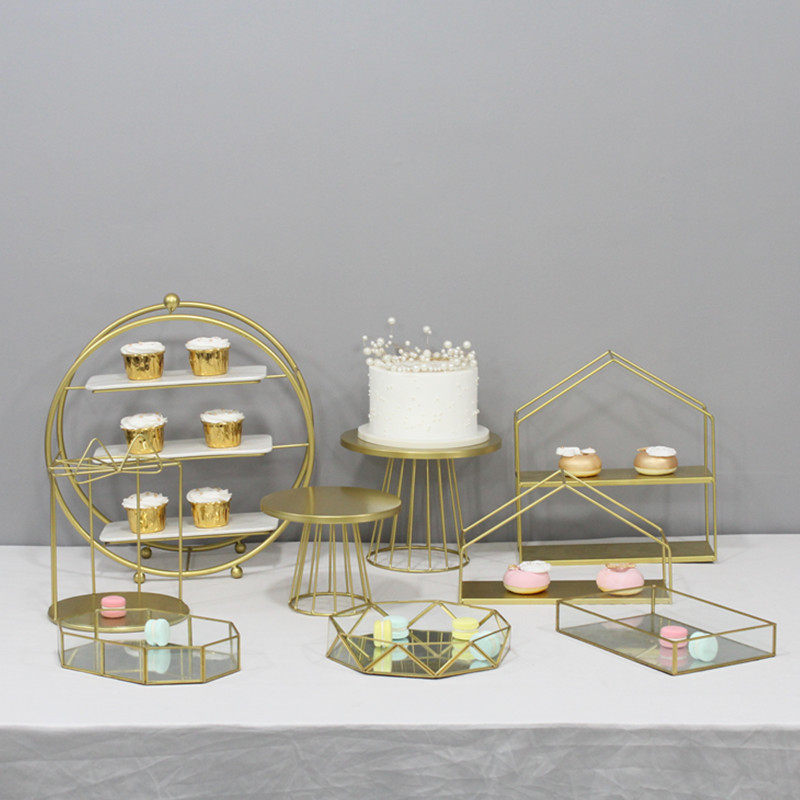 Golden wedding dessert table ornaments European cake rack Wedding props Lace cake plate Wrought iron dessert rack