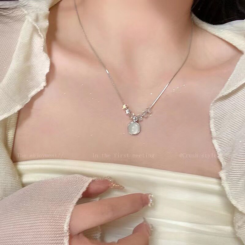 srrmhyn brief overdraft ice pendant lock bone chain women ins wind superior temperament 100 lap necklace light lavish niche-Taobao