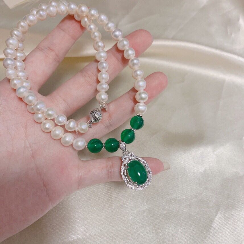 Hong Kong is born pure silver s925 fashion temperament green jade Pulp Freshwater Pearl Necklace women send mother Mother's Day ornaments