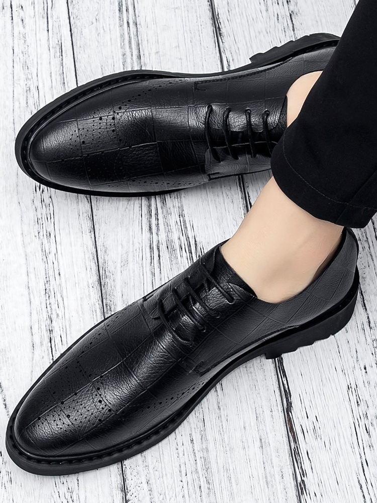 Spring brogue shoes men's casual leather shoes men's business formal wear all-match British style breathable black leather shoes