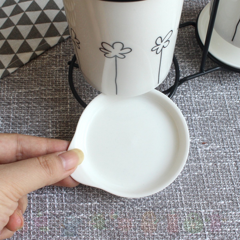 Ceramic household barrels of chopsticks chopsticks tube drop box of Nordic receive shelf chopsticks box chopsticks chopsticks cage