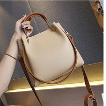 Shoulder bag bag female 2021 spring and summer new fashion Korean version of the student bucket bag wild handbag large capacity messenger bag