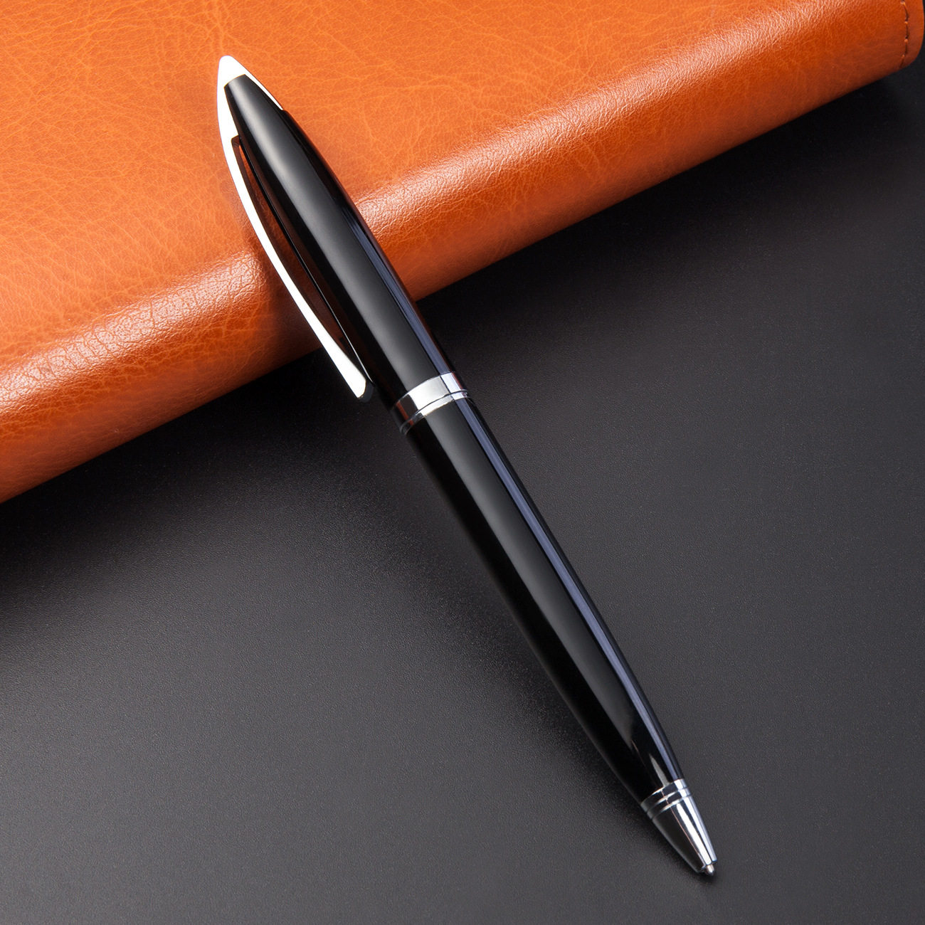 Men heavily feel the business high-grade metal shell ball pen personality retro creative signing oil pen enterprise customized