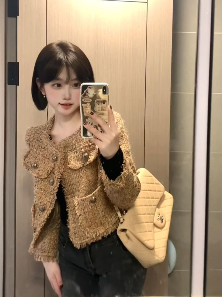 小个子必入2025新款小香风短款外套显高神器来了。