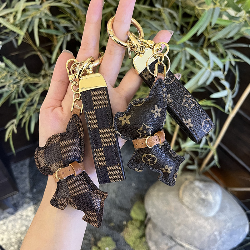 Suitable for Lv Bags, High-End Monogrammed Puppy Keychain Pendant, Fashionable and Cute French Bulldog Keychain, Women's Bag Accessory Gift Suitable for Lv Bags, High-End Monogrammed Puppy Keychain Pendant, Fashionable and Cute French Bulldog Keychain, Women's Bag Accessory Gift