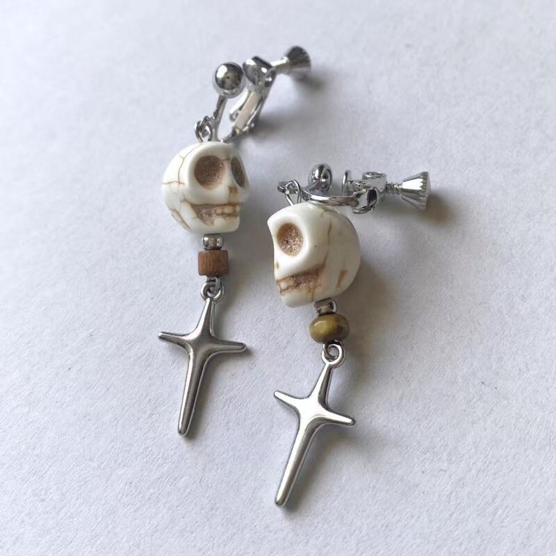 "Wind Gone" Original Retro Sweet-Cool Spicy Girl Y2K American-Style Earrings Ear Clips Unisex Skull Yabi Halloween