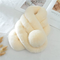 Бежевый единственный мяч