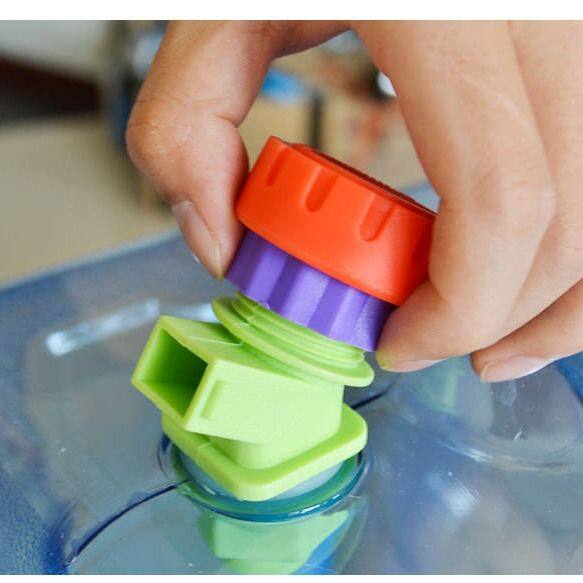 Universal water dispenser barrel lid pure bucket lid sealed lid drinking water bucket lid mineral water bottle lid