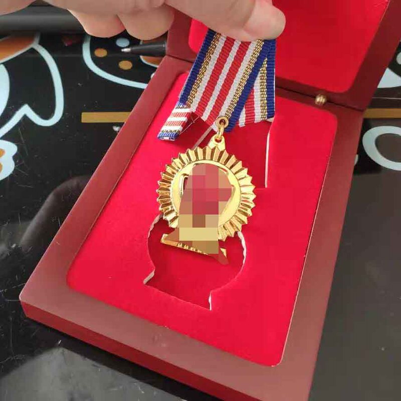 Copper Gold-Plated Second-Class Seal, Third-Quality Badge, First-Class Pure Copper Boutique Reward Collection
