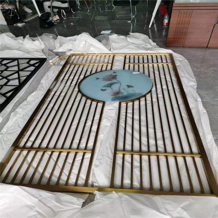 Stainless steel screen light luxury partition cutout modern entrance metal European and American style light luxury living room vacuum plated yellow titanium