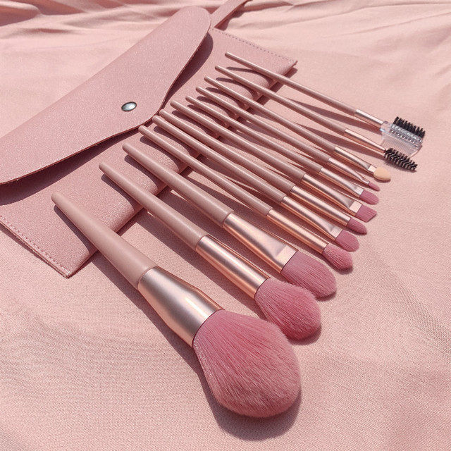 Teenage Girl Hearts Pink Soft Hair Super Soft Portable Makeup Brush Loose Powder Brushed Eye Shadow Brush Beginners Full Set Makeup Tools