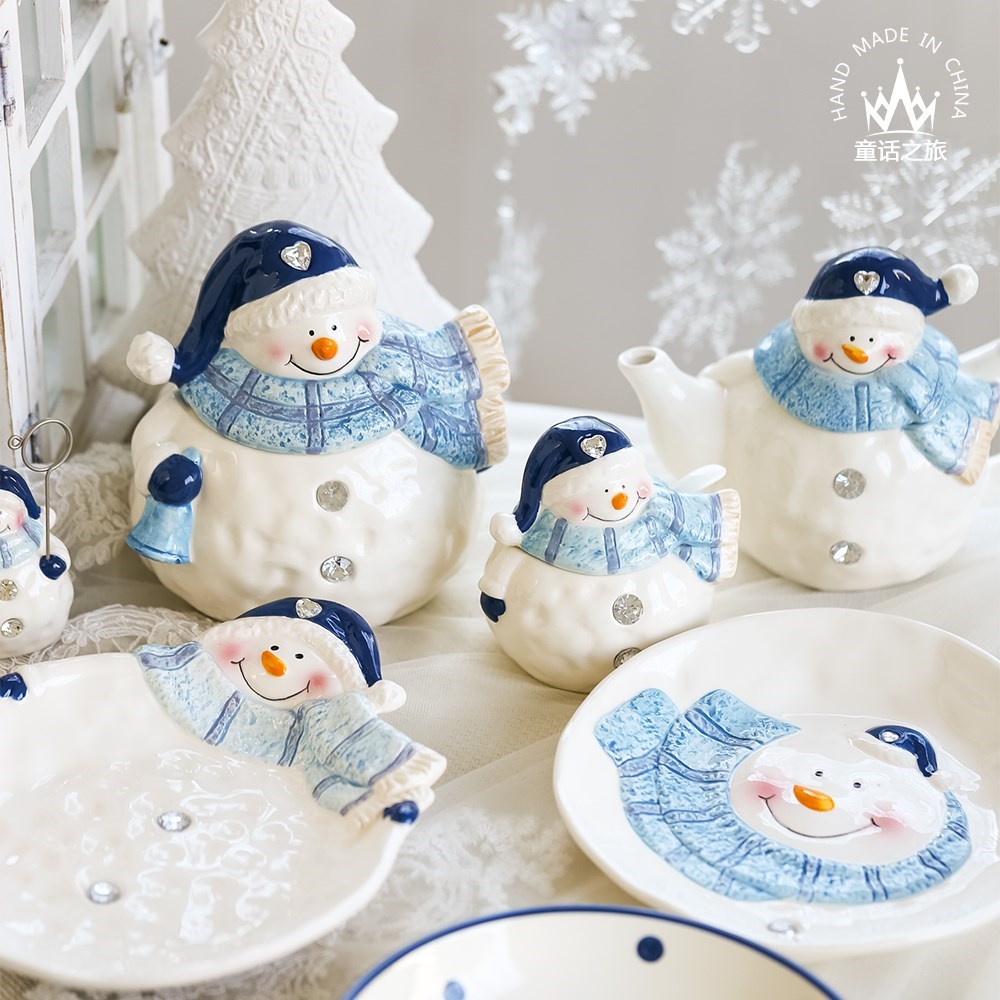 MOE! Express cartoon ceramic bowl handicraft snack plate to receive the teapot pot seasoning bottle snowman plate