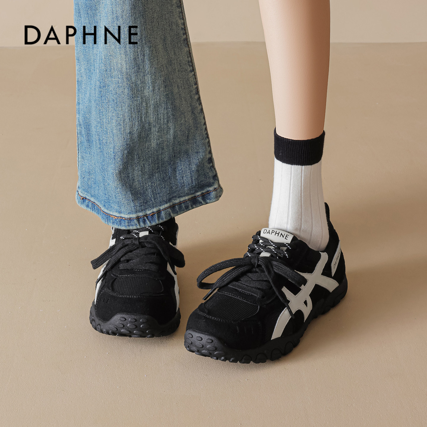 Daphne/ черная спортивная обувь; женские кроссовки в немецком стиле; новинка 2025 года; сезон зима; модный стиль; бархатные кроссовки для спорта на открытом воздухе