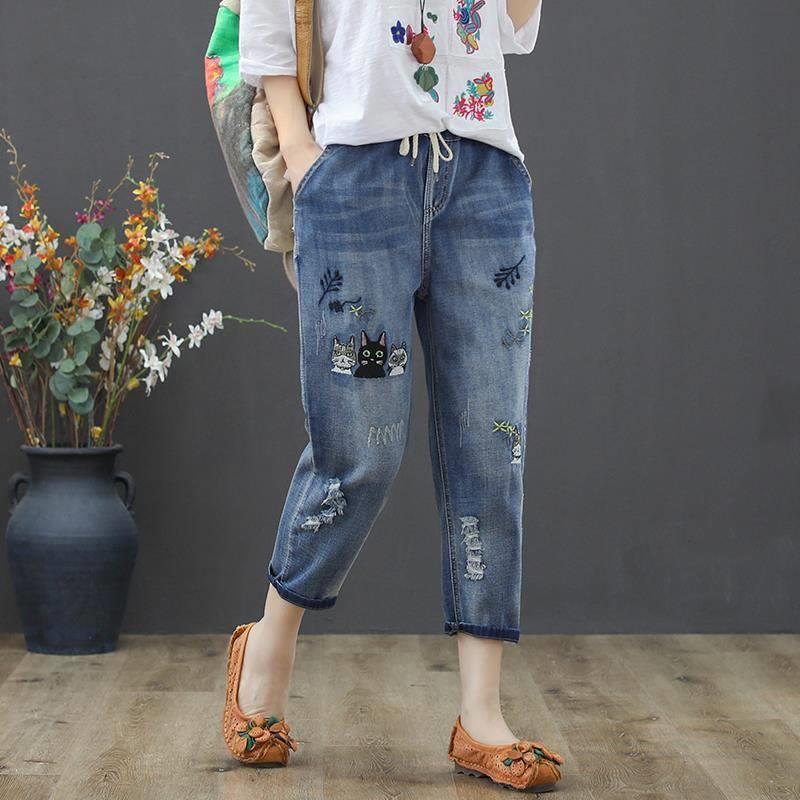 Retro Ethnic Style New Elastic Waist Cropped Jeans for Women, Loose Ripped Plus Size Embroidered Straight-Leg Pants for Chubby Girls
