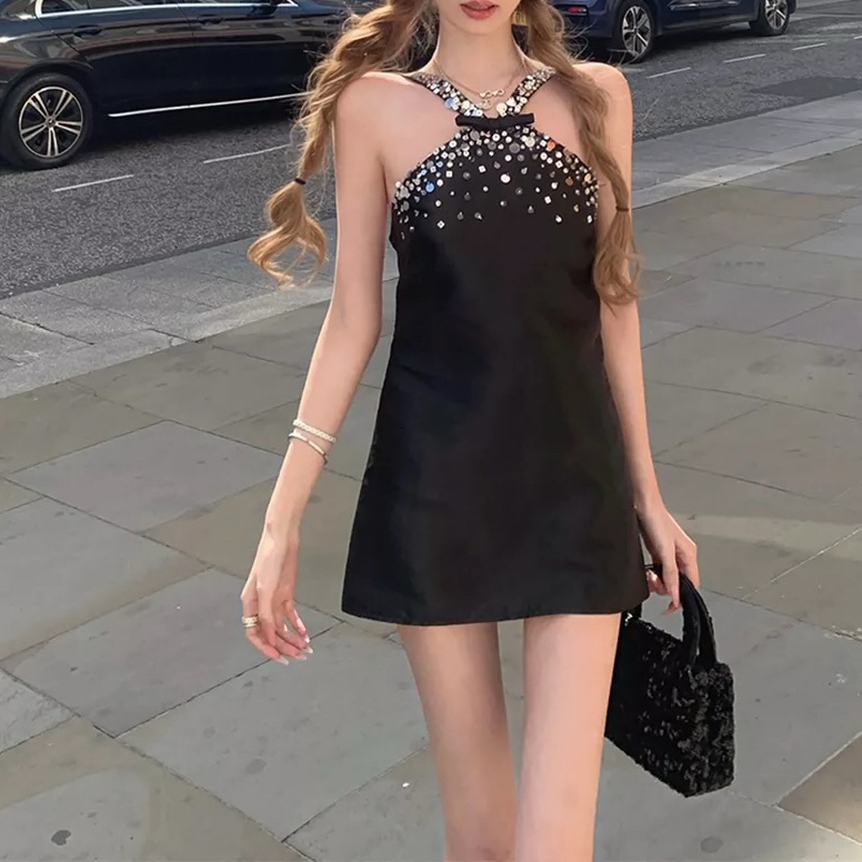 Your Lazyllan【London Heartbeat】Romantic and Elegant Two-Tone Heavy Sequined Beaded Backless Dress Your Lazyllan【London Heartbeat】Romantic and Elegant Two-Tone Heavy Sequined Beaded Backless Dress