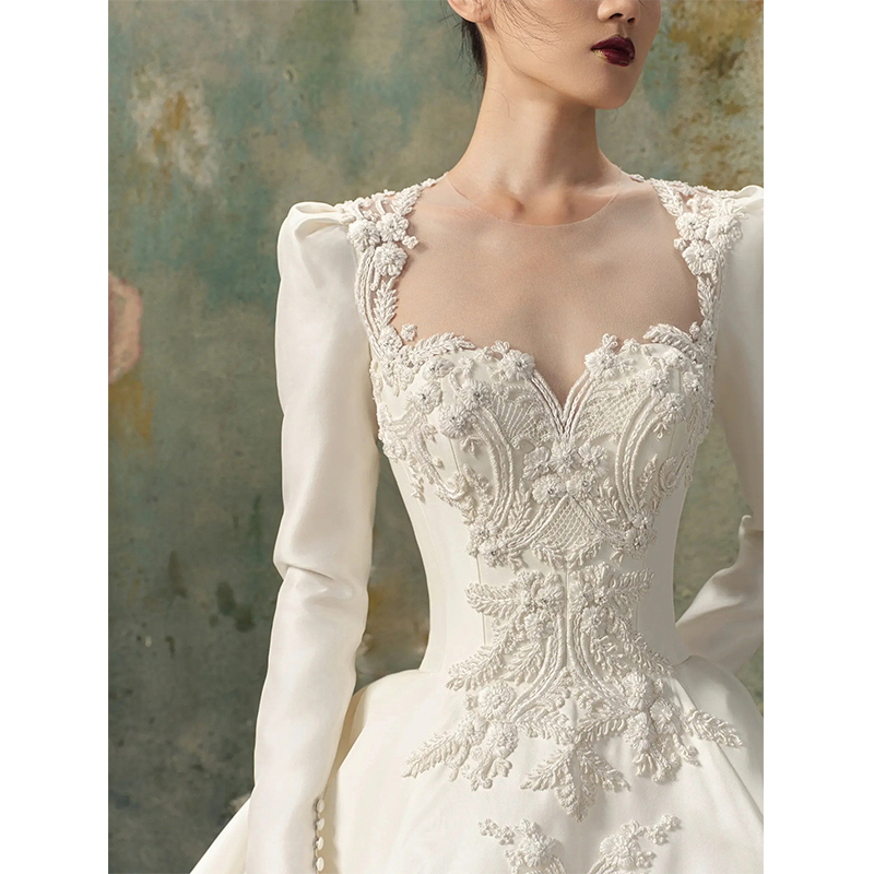 Summer advanced wedding dress, french style, long sleeve, high-end Summer advanced wedding dress, french style, long sleeve, high-end