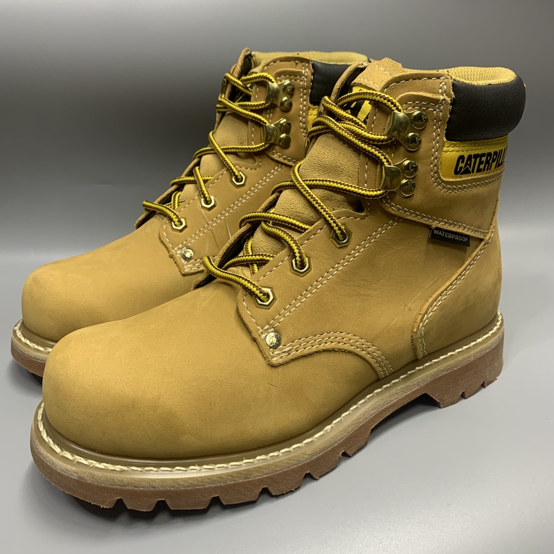 Cat Waterproof Yellow Boots, Classic Couple Work Shoes, High-Top Outdoor Genuine Leather Martin Boots P51085 with Minor Flaws