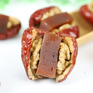 11.9元包邮 红枣夹核桃仁加山楂糕500g