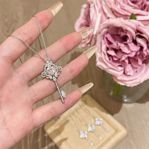 (7y)S925 sterling silver cherry blossom pink full diamond key necklace womens light luxury sweet clavicle chain sweater chain