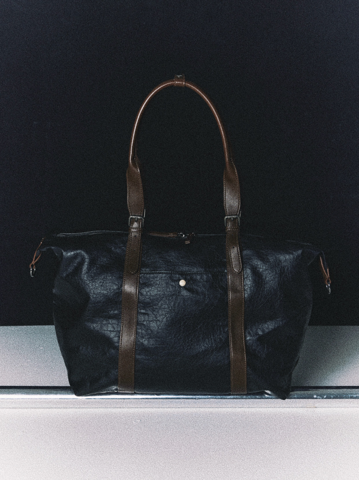 VOWPROGRESS Waxed Leather Shoulder Bag
