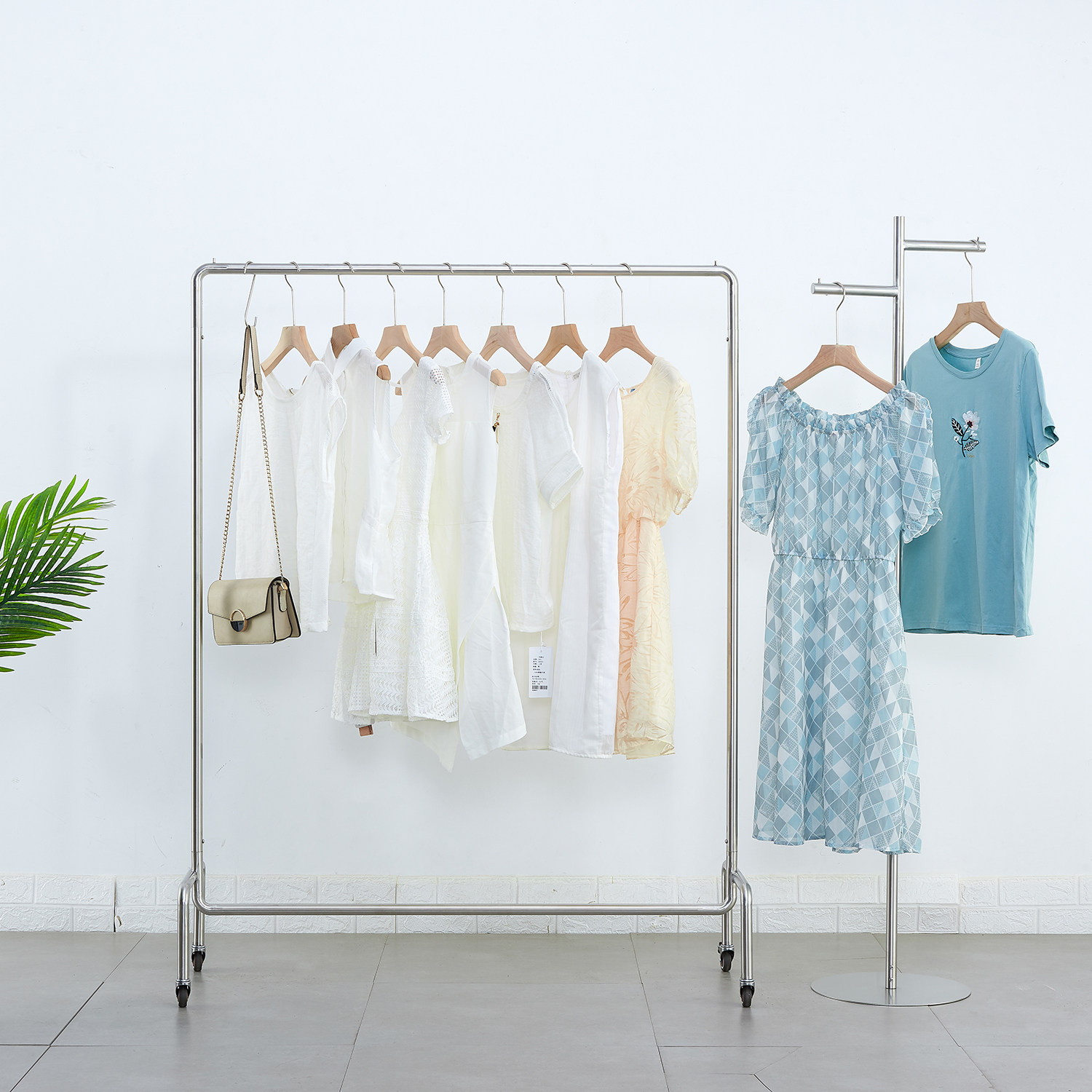 Clothing Store Show Shelves Landing Style Display Racks Clothes Racks Women's Clothing Store Shelves Stainless Steel With Wheels Hanging Clothes