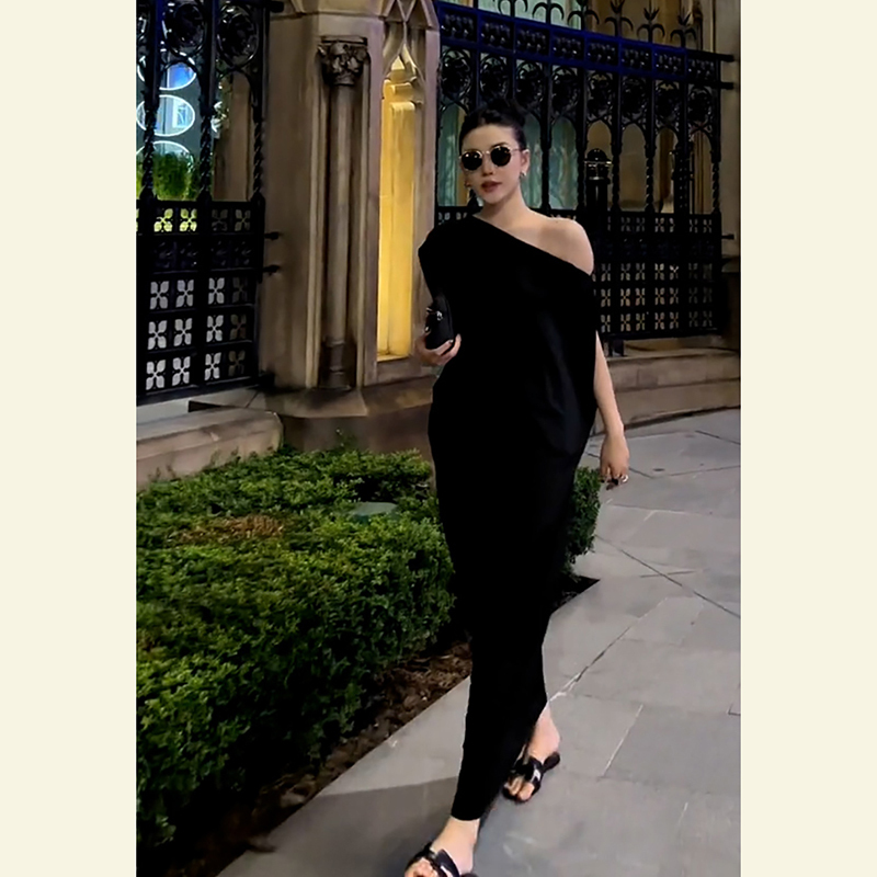 2026 Summer Elegant Socialite High-End Light Luxury Goddess Style Sophisticated One-Shoulder Black Off-Shoulder Dress 2026 Summer Elegant Socialite High-End Light Luxury Goddess Style Sophisticated One-Shoulder Black Off-Shoulder Dress