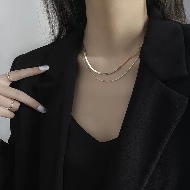 European and American creative retro stacked gold necklace female personality simple design double layer of the same collarbone chain