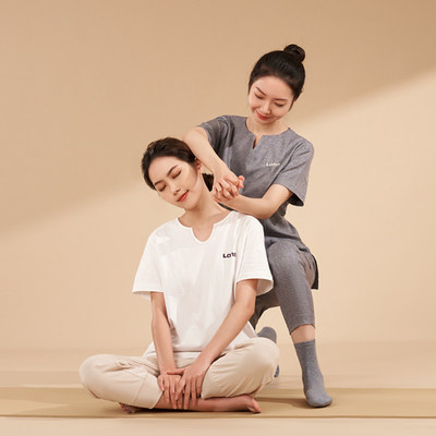 LANNLIFE Thai Massage (Shoulder and Neck Version) 60 minutes Traditional Thai technique to relax shoulder and neck muscle fatigue