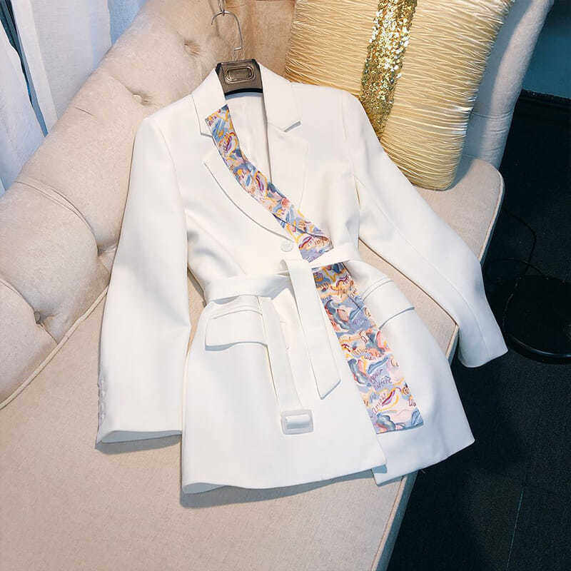 Small suit jacket women's mid-length 2021 spring new temperament celebrity design sense slim white annual meeting suit