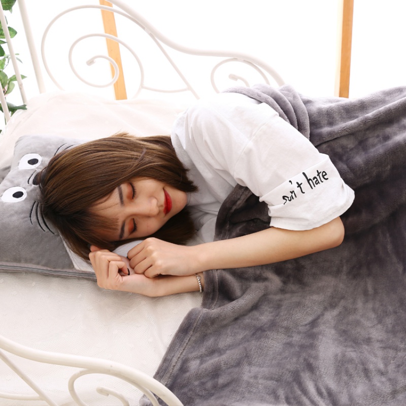 Pillow quilt dual-purpose car cushion office air-conditioning quilt nap pillow cartoon blanket summer cool quilt