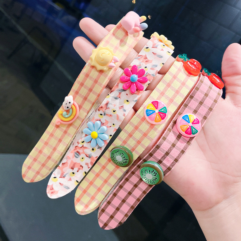 Fall children's magic sticker self-adhesive hair stirrup hair with broken hair fixing god instrumental baby and sea paste girl hair stickup hair dressing