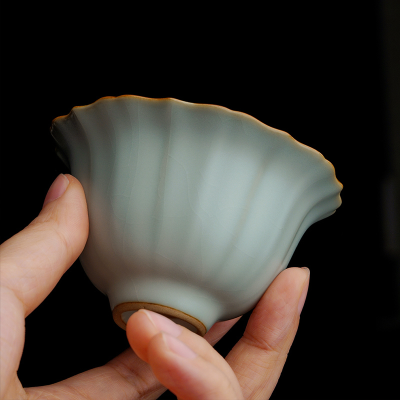 Jingdezhen your up teacup cracked can raise hand master cup single CPU run of mine ore ceramic antique blue sample tea cup a day
