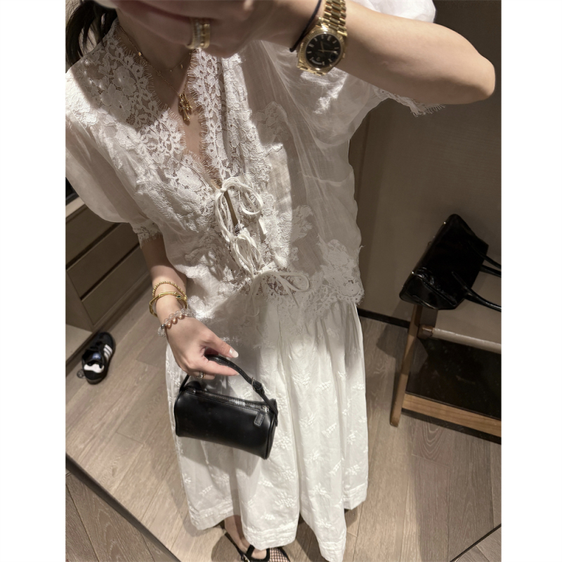 Kkstudio Romantic and Gentle Style Lace Splicing Tie-Up Ramie Shirt for Women, Summer High-End Short Top Kkstudio Romantic and Gentle Style Lace Splicing Tie-Up Ramie Shirt for Women, Summer High-End Short Top