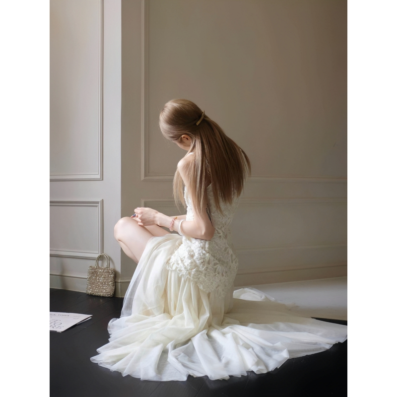 Exquisite White Lace Vest Dress for Women, New Summer Style, Ladylike Elegant Birthday Dress, High-End Waist-Cinching Long Dress