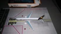 Absolute version of Phoenix joint parcel B767-300 N315UP cargo plane panda 1:400