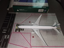 The Jedi microflawless Phoenix Cathay Pacific B777-300ER B-KQX 50th frame 777 1:400