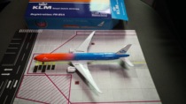  Out-of-print Phoenix KLM B777-300ER PH-BVA 1:400 Orange standard coating