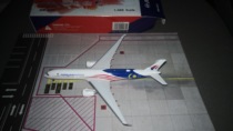  Out-of-print Phoenix Malaysia Airlines A350-900 9M-MAC 1:400