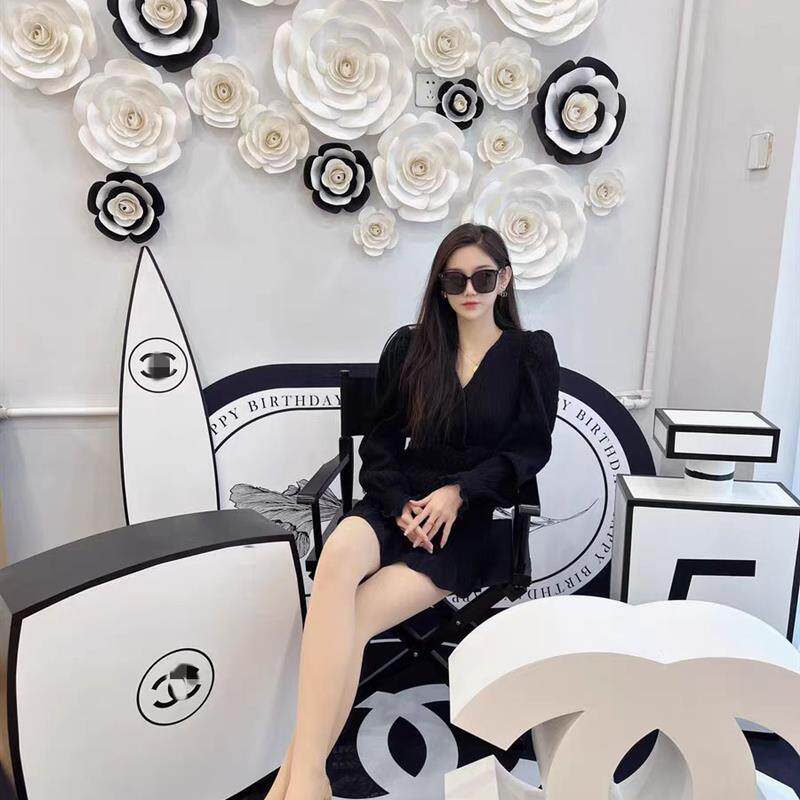 Direct Sowing Room Background Ground Swing Piece Decoration Arrangement Props Atmosphere Women's Clothing Web Red Scene Decorations Anchor-Taobao