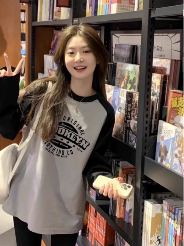 Hong Kong Style Retro Long-Sleeved T-Shirt for Girls, Spring and Autumn Pure Cotton Color-Blocked Raglan Top for Middle and High School Students