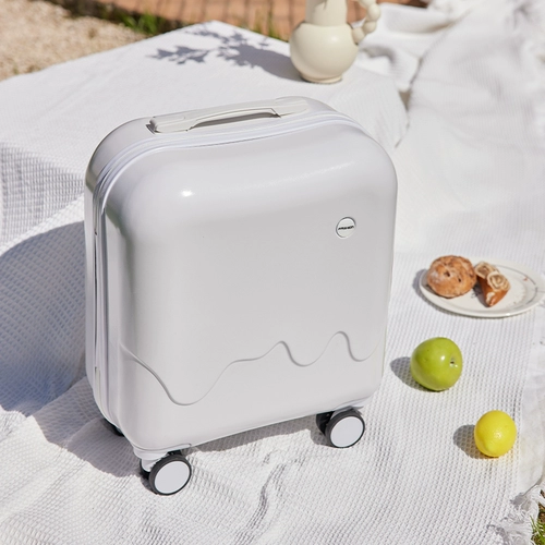 Сверхлегкий универсальный чемодан, 18 дюймов