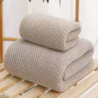 Увеличьте утолщенный ананас [серый]