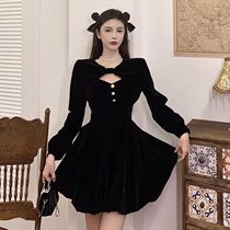 2021 Early spring new retro Hepburn small black woman long sleeve shawl suit with small crowdsourced clothes