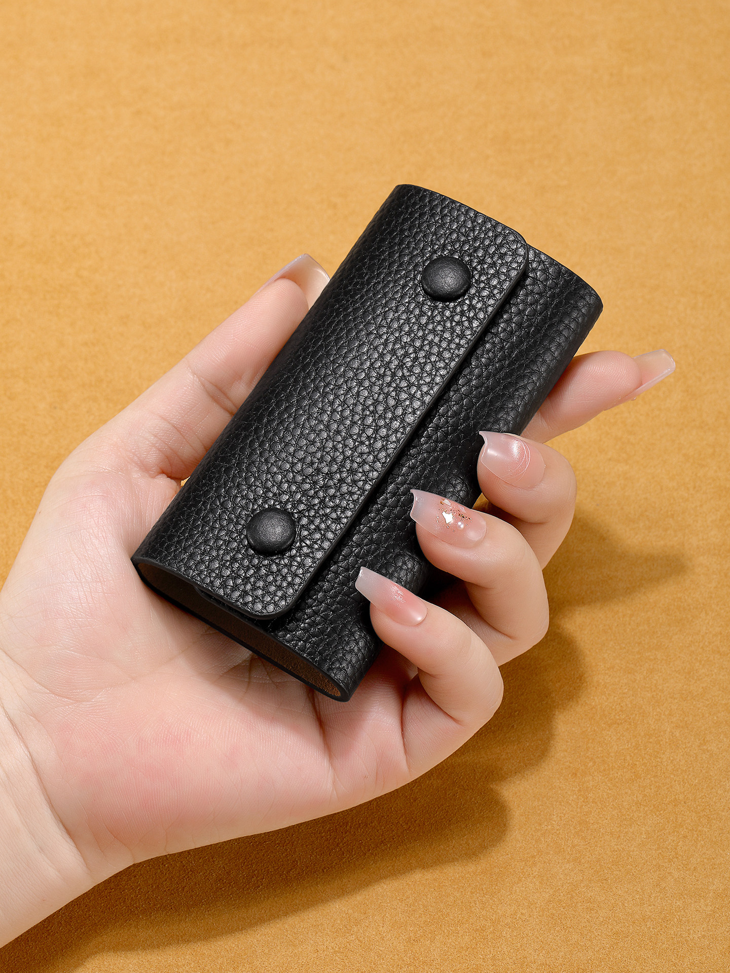 New Style Key Case Genuine Leather Key Holder Women's Cowhide Mini Bag Men's Key Storage Bag Magic Protective Cover